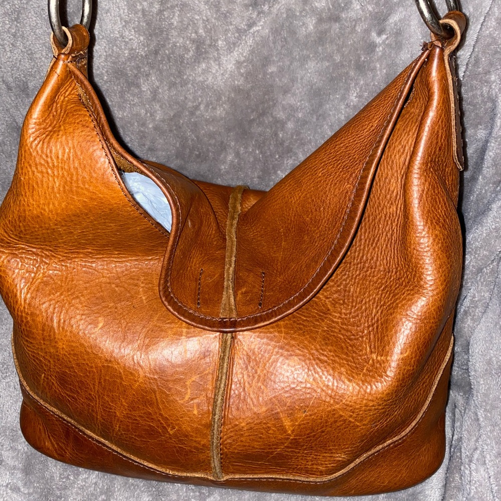 ✨ FRYE Cara Hobo leather bag ✨